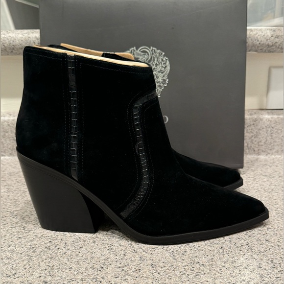 Vince Camuto Granda Black Zipper Closure Pointed Eye Ankle Boot size 11 NEW - Picture 5 of 14